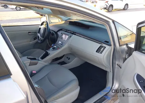 2013 Toyota Prius Four z USA, uszkodzony, nr VIN JTDKN3DU7D5674633